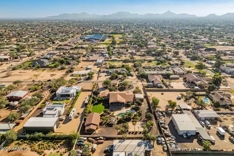 View/Area - 4208 E Sandra Ter, Phoenix, AZ 85032 photo 10 of 16