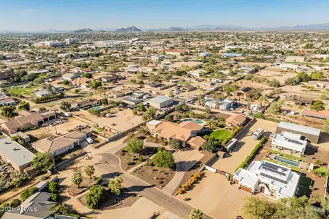 View/Area - 4208 E Sandra Ter, Phoenix, AZ 85032 photo 15 of 16