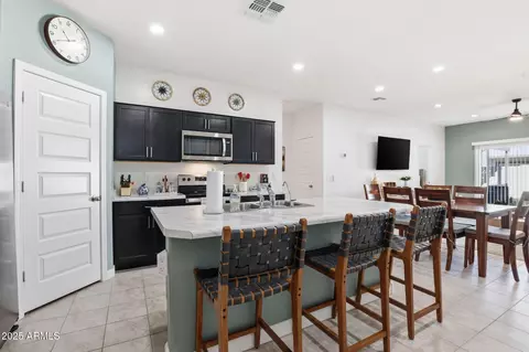 Kitchen - 3350 W Spaulding Ave, Apache Junction, AZ 85120 photo 5 of 7