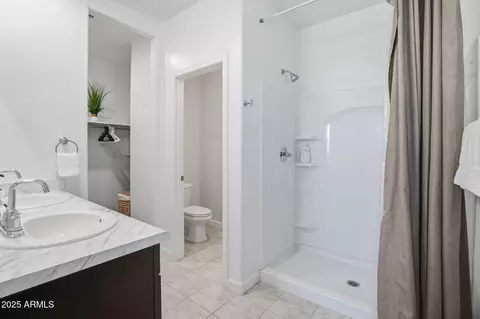 Bath - 3350 W Spaulding Ave, Apache Junction, AZ 85120 photo 3 of 4