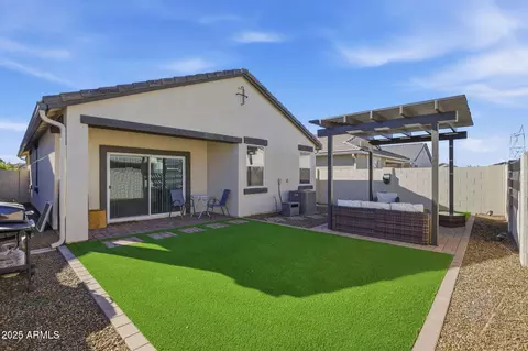 Exterior - 3350 W Spaulding Ave, Apache Junction, AZ 85120 photo 3 of 10