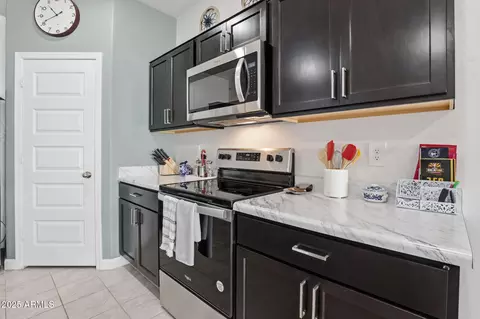 Kitchen - 3350 W Spaulding Ave, Apache Junction, AZ 85120 photo 3 of 7