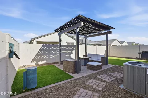 Exterior - 3350 W Spaulding Ave, Apache Junction, AZ 85120 photo 7 of 10