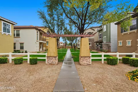 Exterior - 162 W Commerce Ct, Gilbert, AZ 85233 photo 3 of 3