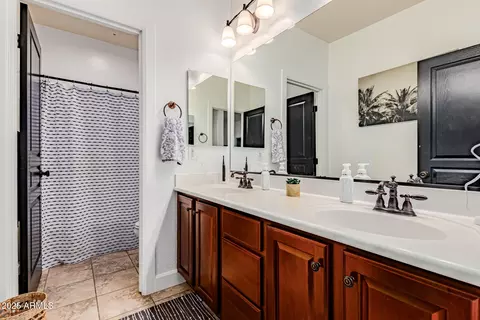 Bath - 3066 E Agritopia Loop, Gilbert, AZ 85296 photo 5 of 5