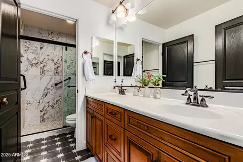 Bath - 3066 E Agritopia Loop, Gilbert, AZ 85296 photo 4 of 5
