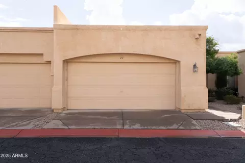 625 N Hamilton St #27, Chandler, AZ 85225
