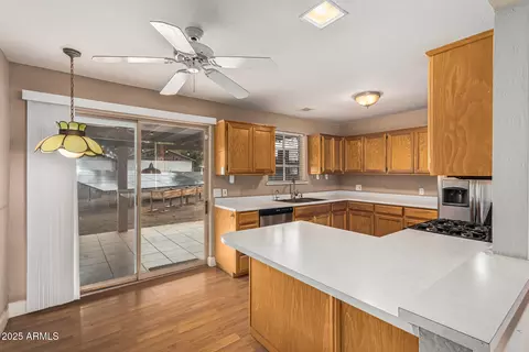 Kitchen - 9011 N 3rd Dr, Phoenix, AZ 85021 photo 1 of 3