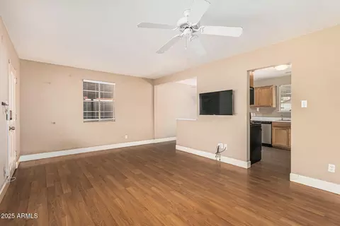 Living - 9011 N 3rd Dr, Phoenix, AZ 85021 photo 3 of 6
