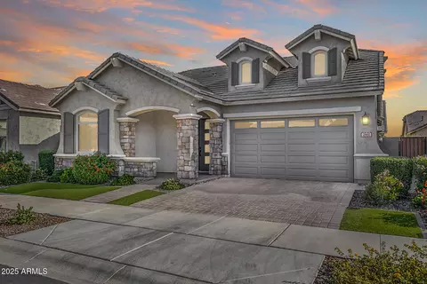 Exterior - 2661 S Olympic Dr, Gilbert, AZ 85295 photo 16 of 21