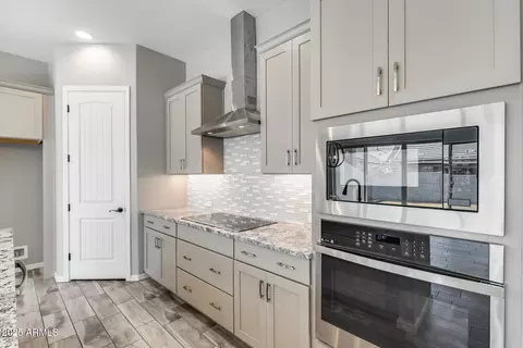 Kitchen - 2661 S Olympic Dr, Gilbert, AZ 85295 photo 7 of 7