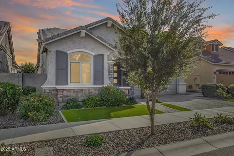 Exterior - 2661 S Olympic Dr, Gilbert, AZ 85295 photo 15 of 21