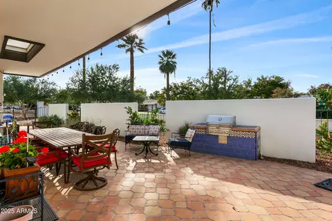 Exterior - 4822 Earll Dr, Phoenix, AZ 85018 photo 2 of 7