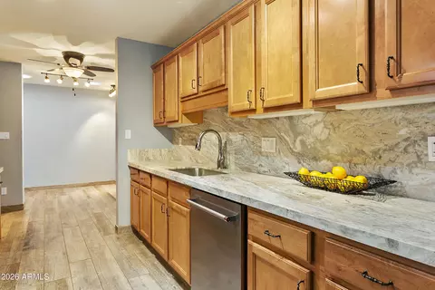Kitchen - 4822 Earll Dr, Phoenix, AZ 85018 photo 2 of 3