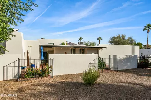 Exterior - 4822 Earll Dr, Phoenix, AZ 85018 photo 3 of 7