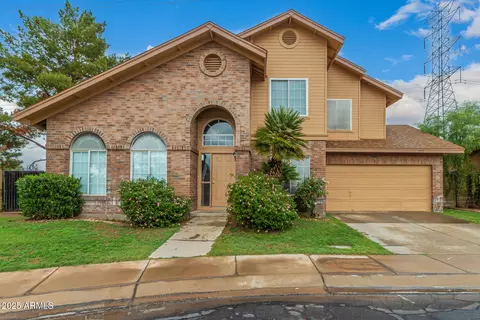 1132 E Hearne Way, Gilbert, AZ 85234