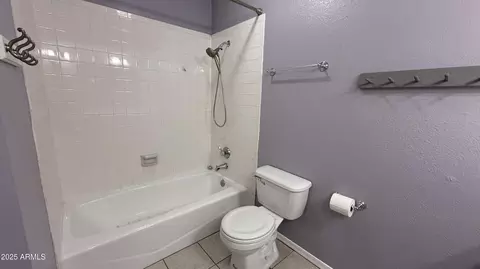 Bath - 3733 E Charter Oak Rd, Phoenix, AZ 85032 photo 2 of 4
