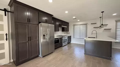 Kitchen - 3733 E Charter Oak Rd, Phoenix, AZ 85032 photo 2 of 6