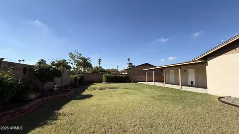 Exterior - 3733 E Charter Oak Rd, Phoenix, AZ 85032 photo 1 of 9