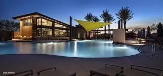 Exterior - 2852 E Robin Ln E, Phoenix, AZ 85050 photo 2 of 4