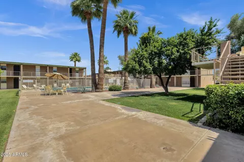 3737 E Turney Ave #216, Phoenix, AZ 85018