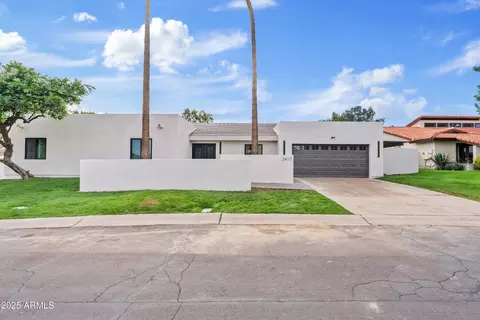 3417 E Las Rocas Dr, Phoenix, AZ 85028