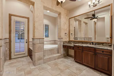 Bath - 11435 E Northridge St, Mesa, AZ 85207 photo 4 of 7