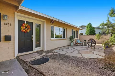 8231 E Jackrabbit Rd, Scottsdale, AZ 85250