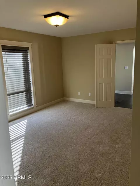 Bedroom - 1024 W Solar Dr, Phoenix, AZ 85021 photo 2 of 3