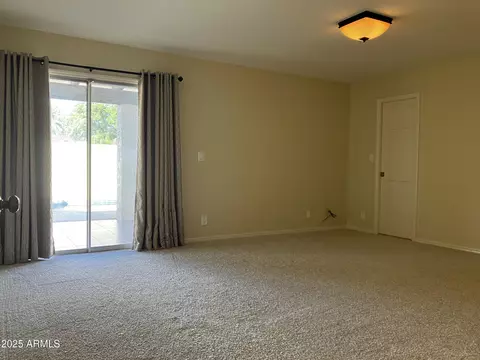 Living - 1024 W Solar Dr, Phoenix, AZ 85021 photo 5 of 5