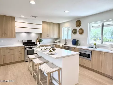 8126 E Cypress St, Scottsdale, AZ 85257