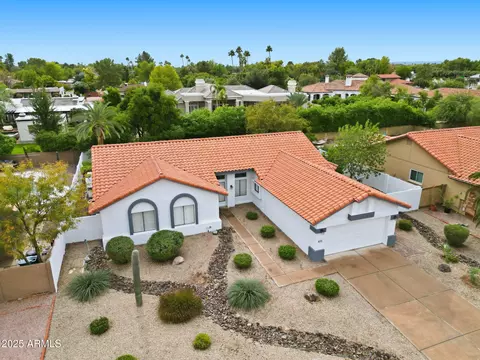 935 E Citation Ln, Tempe, AZ 85284