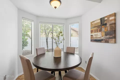 Dining - 935 E Citation Ln, Tempe, AZ 85284 photo 1 of 1