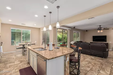 Kitchen - 3615 E Salter Dr, Phoenix, AZ 85050 photo 2 of 5