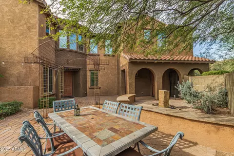 Exterior - 3615 E Salter Dr, Phoenix, AZ 85050 photo 2 of 8