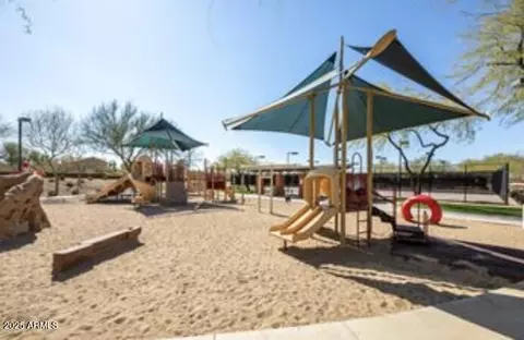 View/Area - 3615 E Salter Dr, Phoenix, AZ 85050 photo 2 of 2