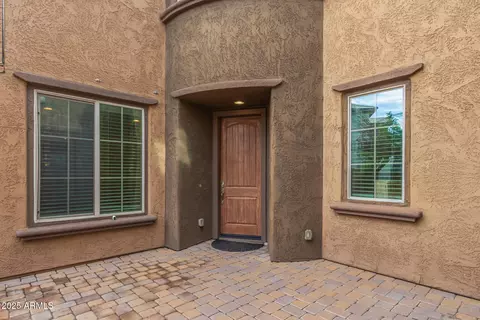 Exterior - 3615 E Salter Dr, Phoenix, AZ 85050 photo 6 of 8