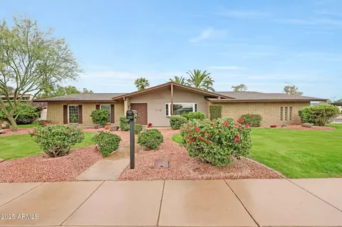 110 W Las Palmaritas Dr, Phoenix, AZ 85021