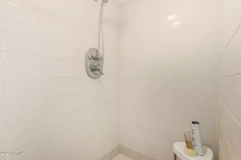 Bath - 523 S Roanoke --, Mesa, AZ 85206 photo 2 of 3