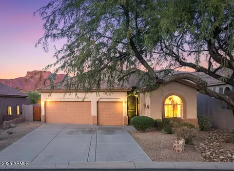 4306 S Columbine Way, Gold Canyon, AZ 85118