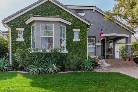 2701 E Hobart St, Gilbert, AZ 85296