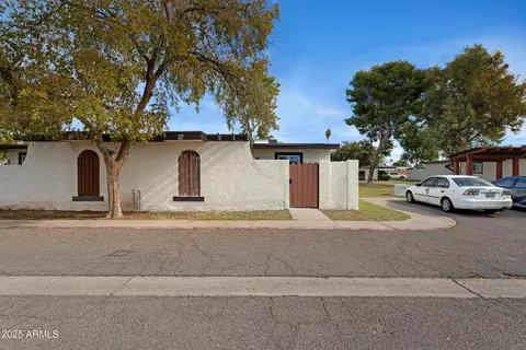 720 S Dobson Rd #27, Mesa, AZ 85202