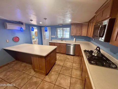 Kitchen - 230 W 1st Ave, Ajo, AZ 85321 photo 4 of 10