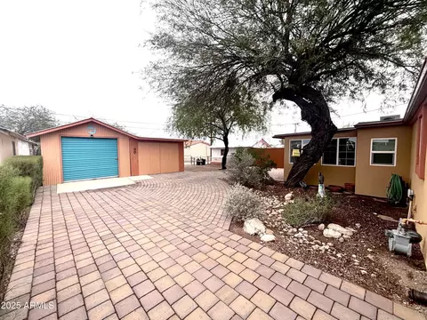 Exterior - 230 W 1st Ave, Ajo, AZ 85321 photo 3 of 7