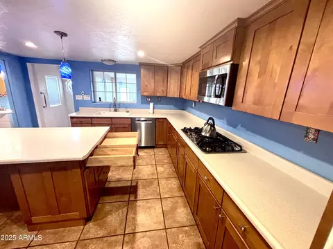 Kitchen - 230 W 1st Ave, Ajo, AZ 85321 photo 1 of 10