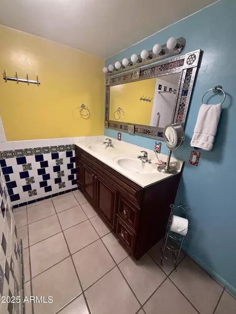 Bath - 230 W 1st Ave, Ajo, AZ 85321 photo 4 of 4