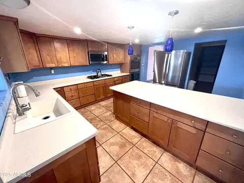 Kitchen - 230 W 1st Ave, Ajo, AZ 85321 photo 3 of 10