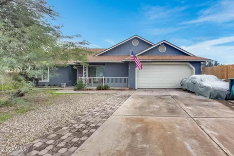 Exterior - 4019 E Dulciana Ave, Mesa, AZ 85206 photo 1 of 8