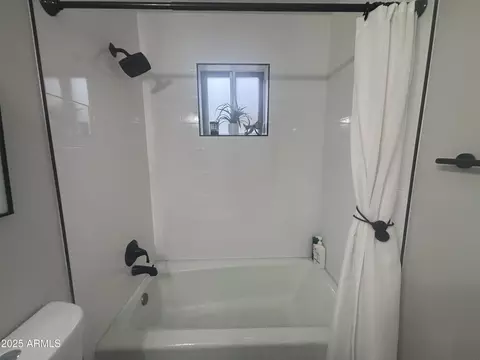 Bath - 4651 E Dolphin Ave, Mesa, AZ 85206 photo 5 of 6