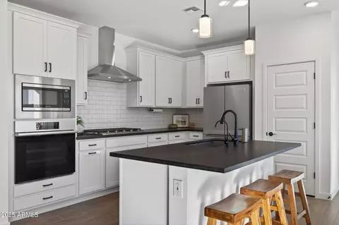 Kitchen - 9247 E Steno Ave, Mesa, AZ 85212 photo 1 of 6